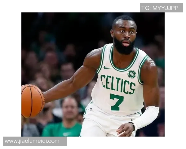 杰伦威廉姆斯的崛起之路：从大学篮球到NBA明星的成长历程